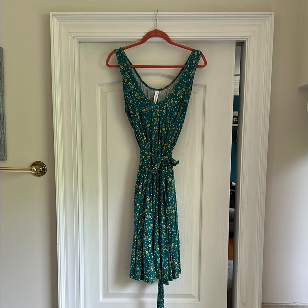 Latched Mama Momper in Mountain View pattern